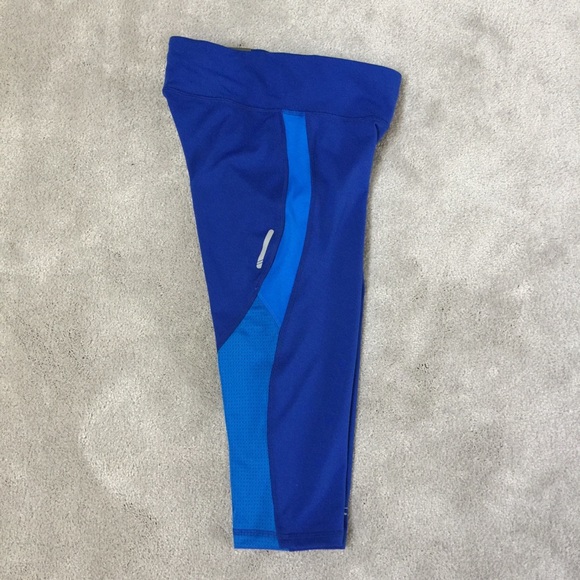 Fitted Capri Workout leggings - Picture 1 of 8